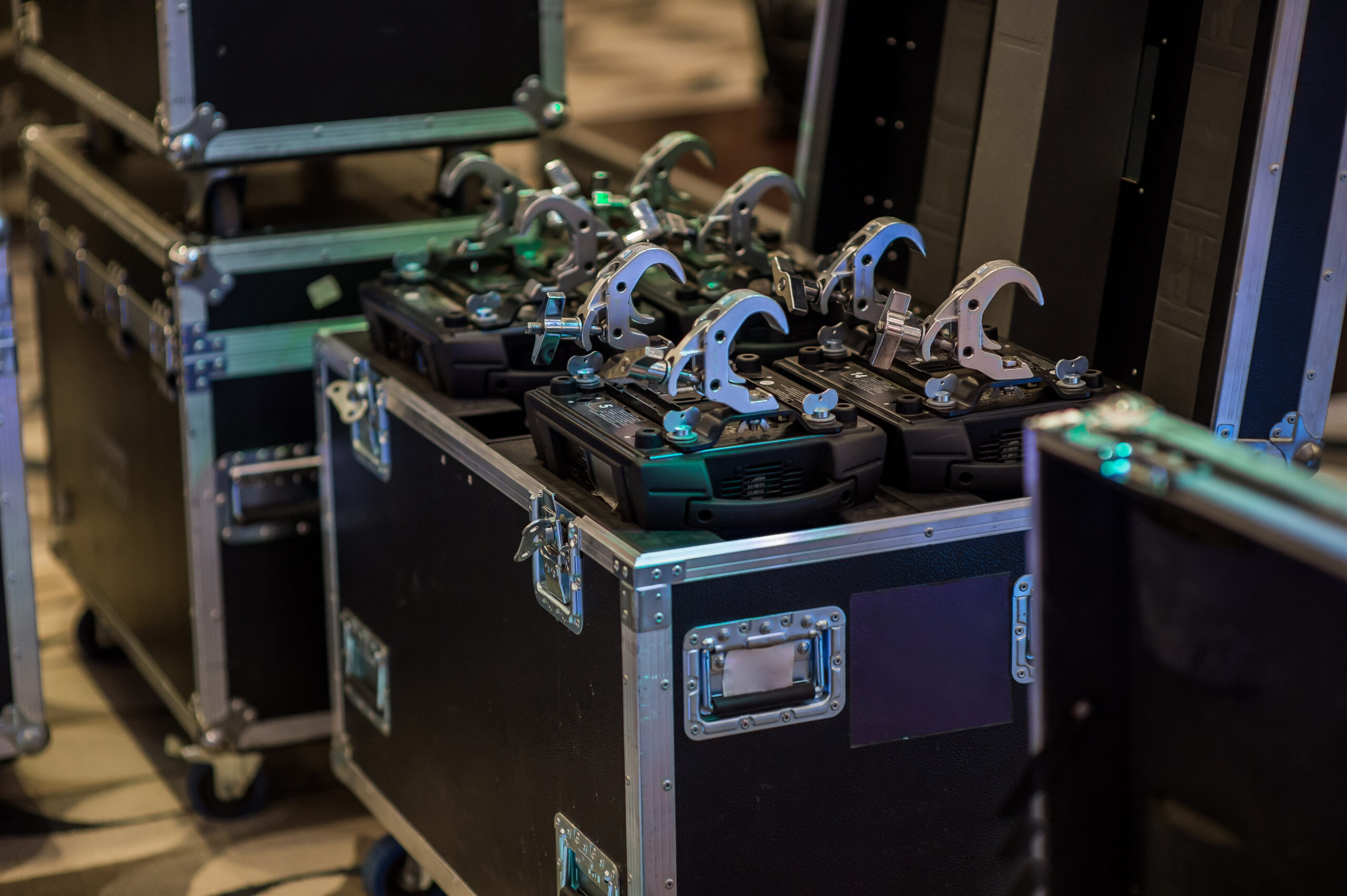 Metallic rivets of a road case (for transporting music and lightning equipment)